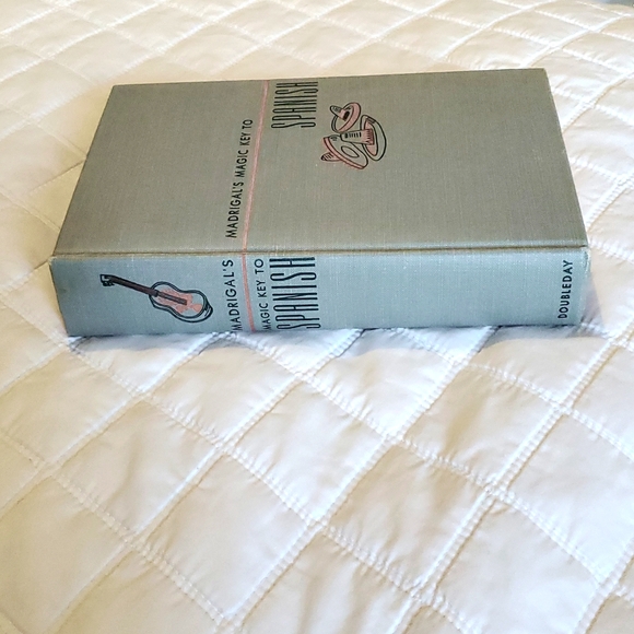 Vintage Spanish Book Madrigal's Magic Key to Spanish Andy Warhol Illustrations - Picture 2 of 9